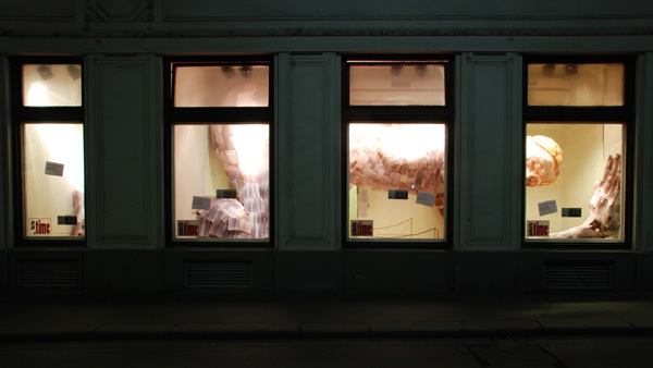 fragile 2